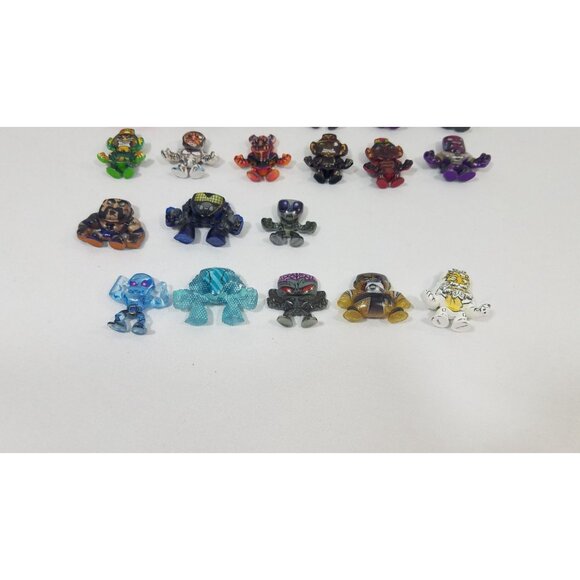 Million Warriors 20-Pack Blind Bag Collection With Launcher Mini Figures - Picture 9 of 16